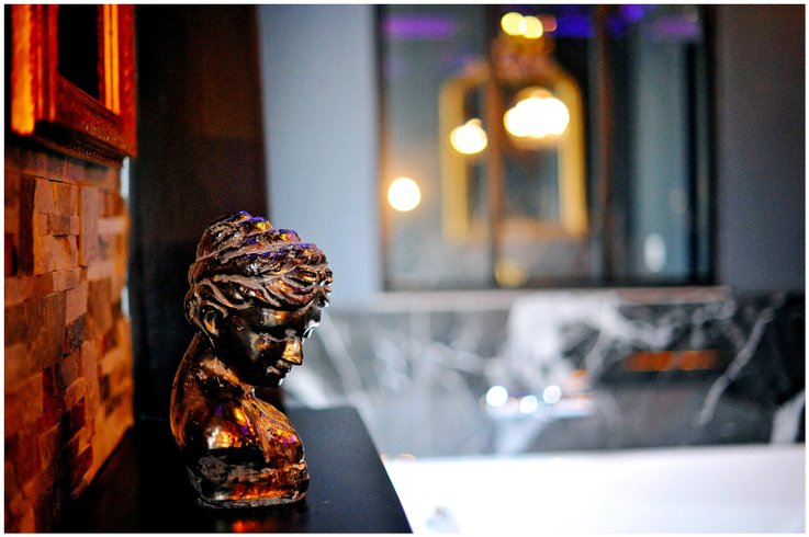 Hébergement AbracadaRoom : La suite MAJESTUEUSE, SPA XXL, CHEMINÉE LUXE, 5 min du centre - Image 19