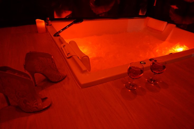 Hébergement AbracadaRoom : L’Extase – Domaine Privatisé avec Balnéo & Sauna - Image 11