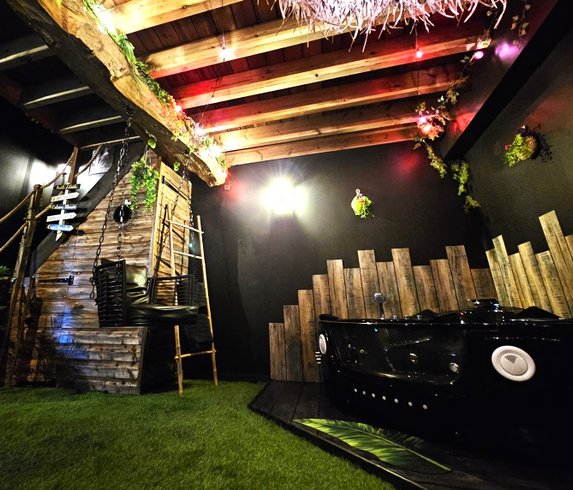 Hébergement AbracadaRoom : Secret love garden loveroom n'spa - Image 3