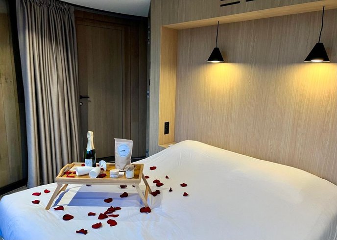 Hébergement AbracadaRoom : LUMIPOD SPA FLOTTANT - Image 6