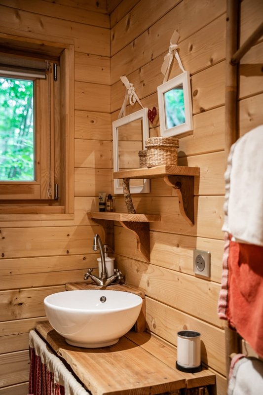 Cabane Spa Les Elfes à Saint Léger Les Mélèzes (12)