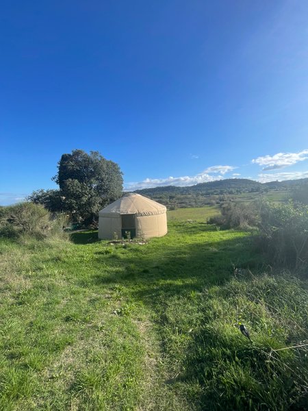 Hébergement AbracadaRoom : Yourte à la ferme des bréguières - Image 1