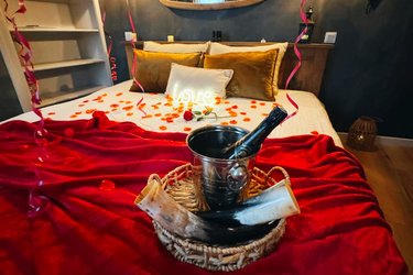 Évasion Scandinave Romantique : Spa XXL & Cinéma à Amiens (3)