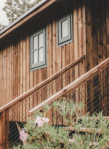 Hébergement AbracadaRoom : Cabane Estèla - Lodge sur pilotis au cœur de la nature, calme & bien-être, réservé aux adultes • linge & ménage inclus • climatisation réversible • cuisine équipée - Image 11