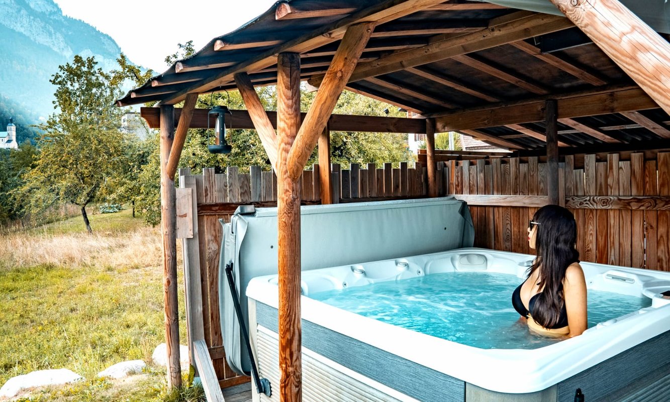 Cabane Le Saloon & Spa à Le Biot (7)