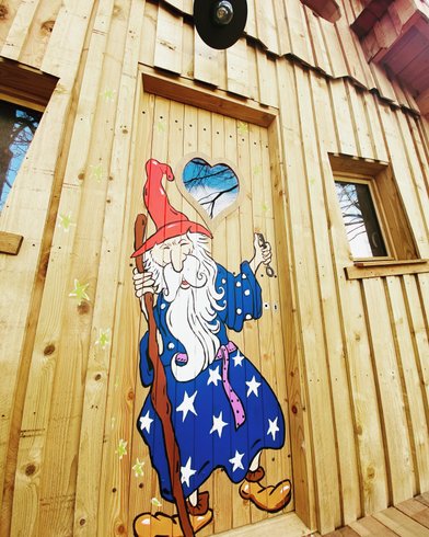 Hébergement AbracadaRoom : La Maison de Merlin, cabane magique avec SPA - Image 5