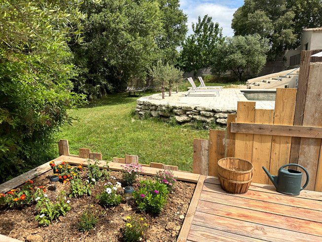 Hébergement AbracadaRoom : Tipi en bois avec petit-déjeuner et accès piscine - Image 2