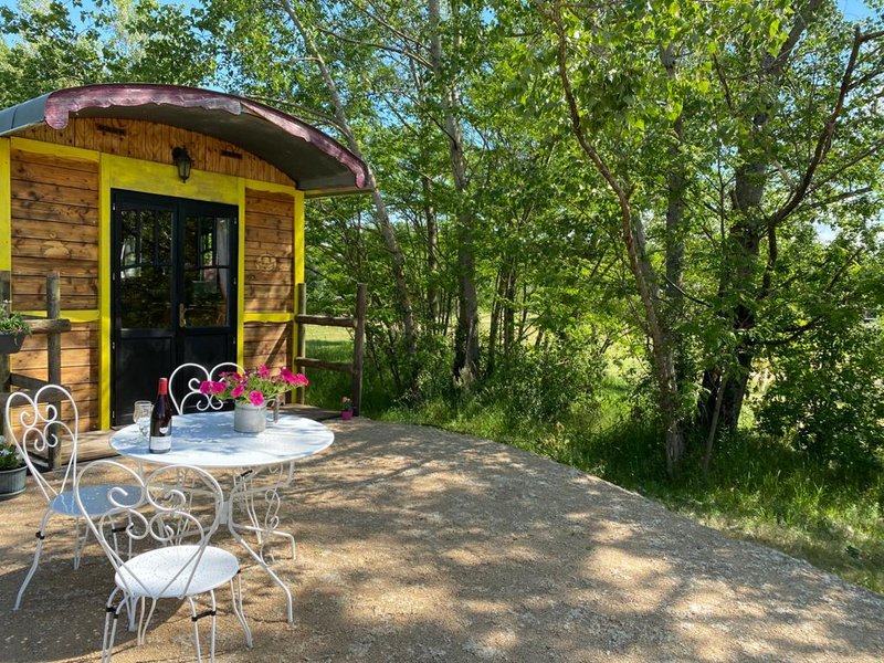 Hébergement AbracadaRoom : Roulotte Bohème - Image 2