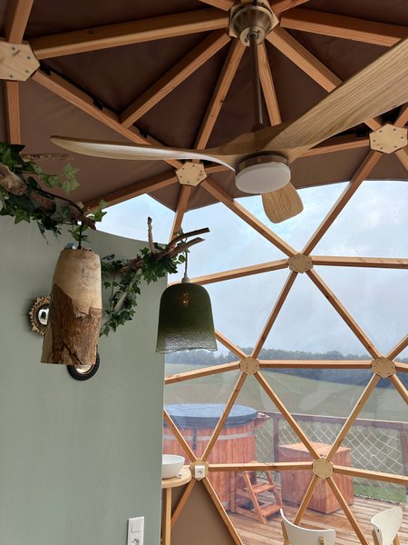 Hébergement AbracadaRoom : La butte et son bain nordique - Image 5