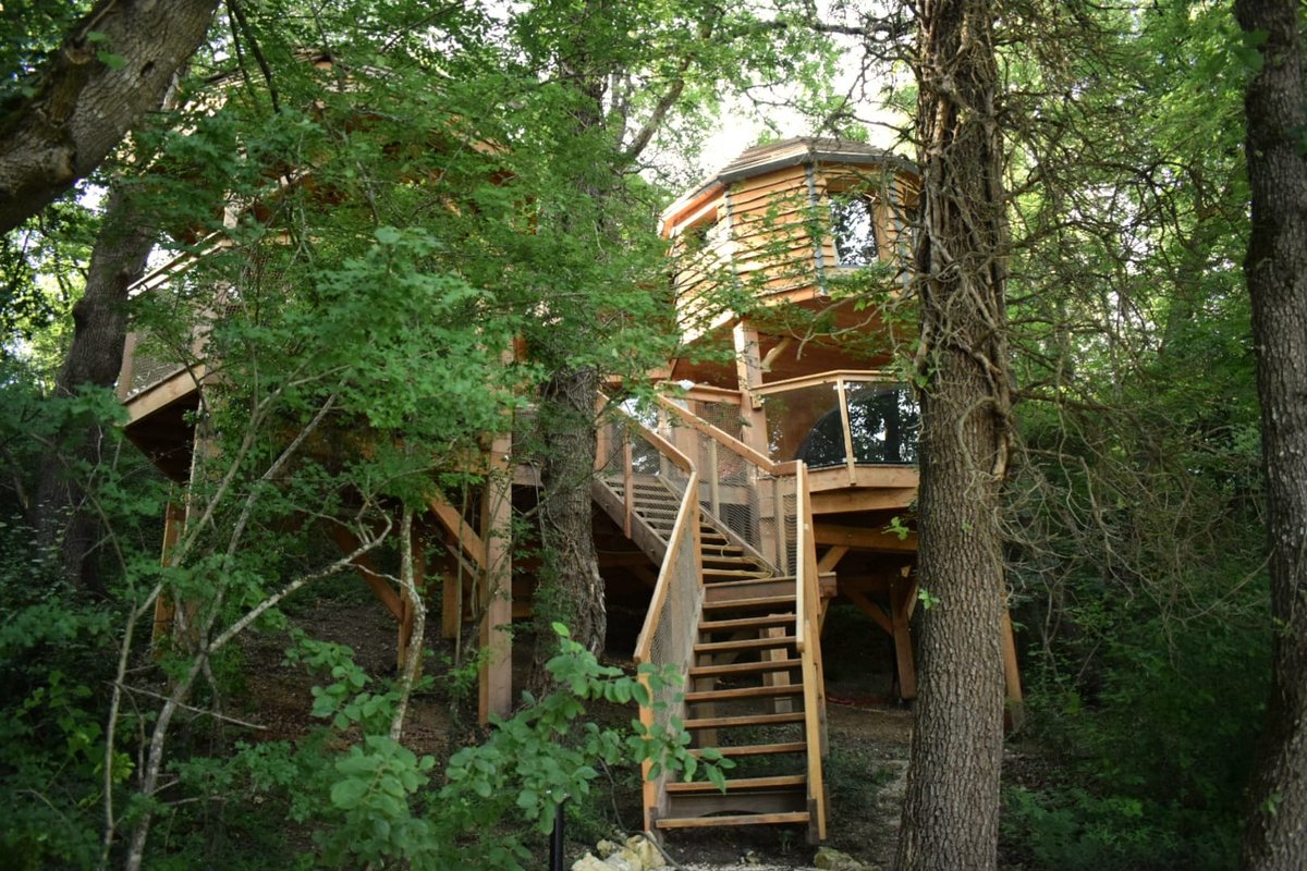 Cabane perchée ASTERIA & Spa à Sarrant (2)