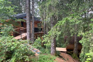 Cabane sur pilotis Doubs