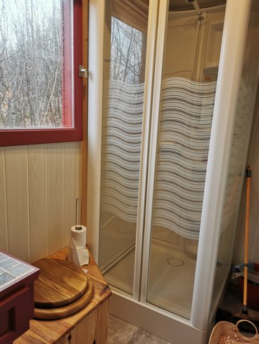 Hébergement AbracadaRoom : Roulotte au calme - Image 8