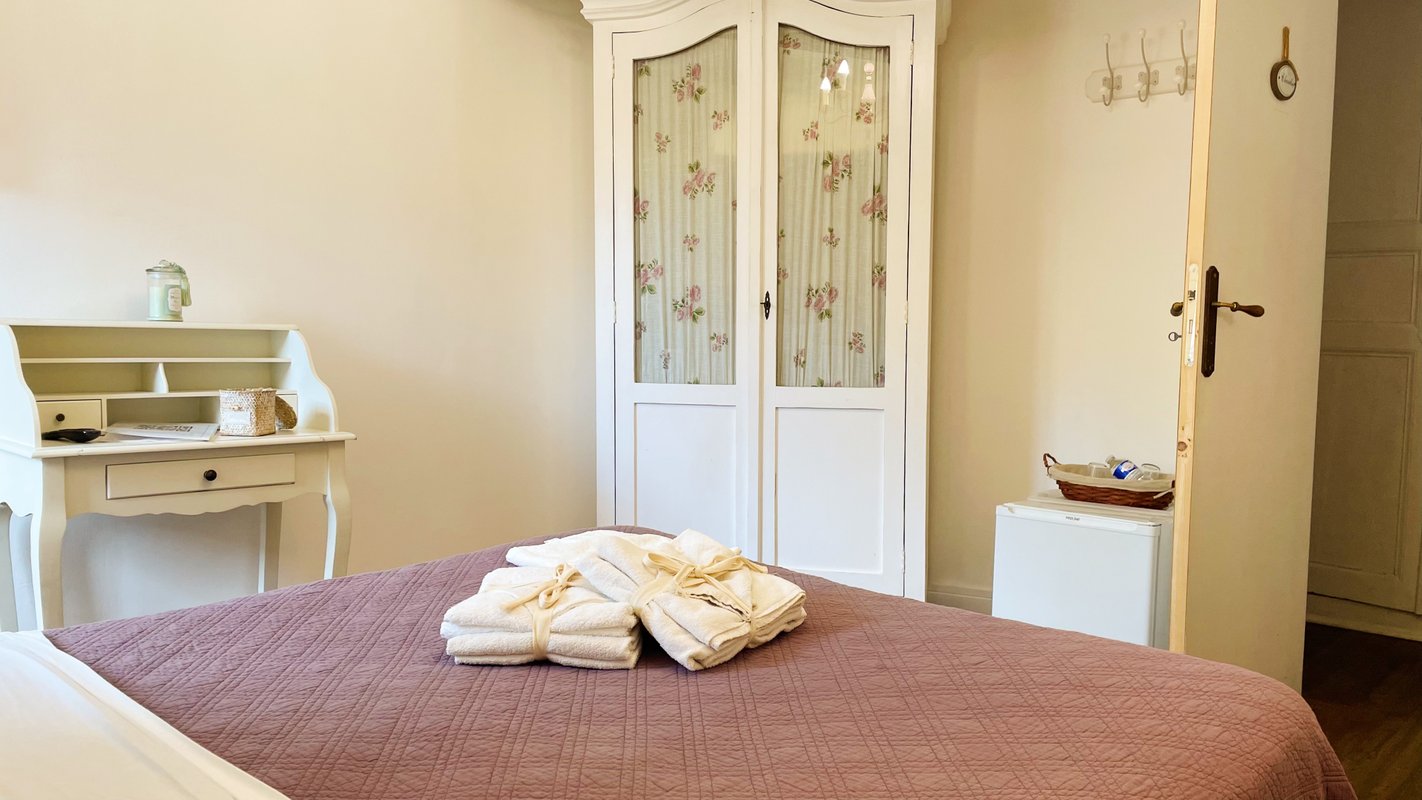 Chambre Lilas à Gabillou (3)