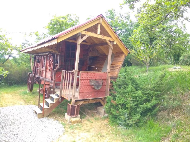 Hébergement AbracadaRoom : La Batteuse insolite des Pyrénées - Image 9