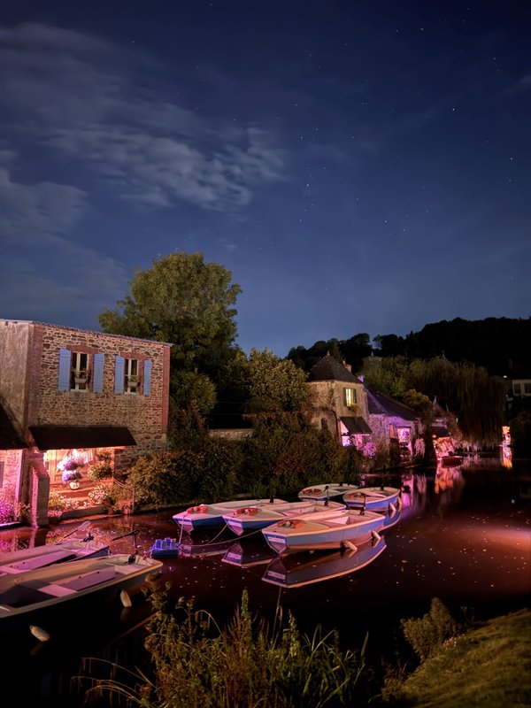 Ancien lavoir au cœur de la petite « Venise » du Trégor à Pontrieux (1)