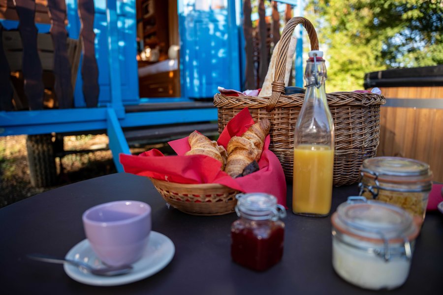 Domaine AbracadaRoom : Les Roulottes du Petit Gouffre de Padirac - Image 8