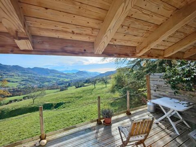 Hébergement AbracadaRoom : Refuge insolite avec vue panoramique - Image 9