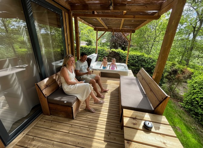 Hébergement AbracadaRoom : HY•Lødge Spa-4pers N°5 (Chalet nature avec spa privatif) - Image 4