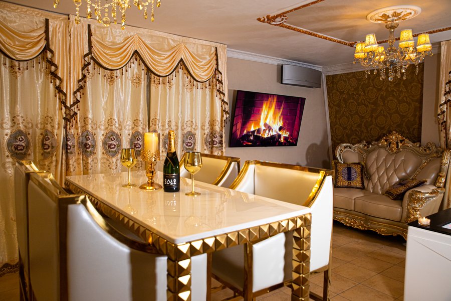 Domaine AbracadaRoom : Love Room Spa Le Petit Versailles - Image 1