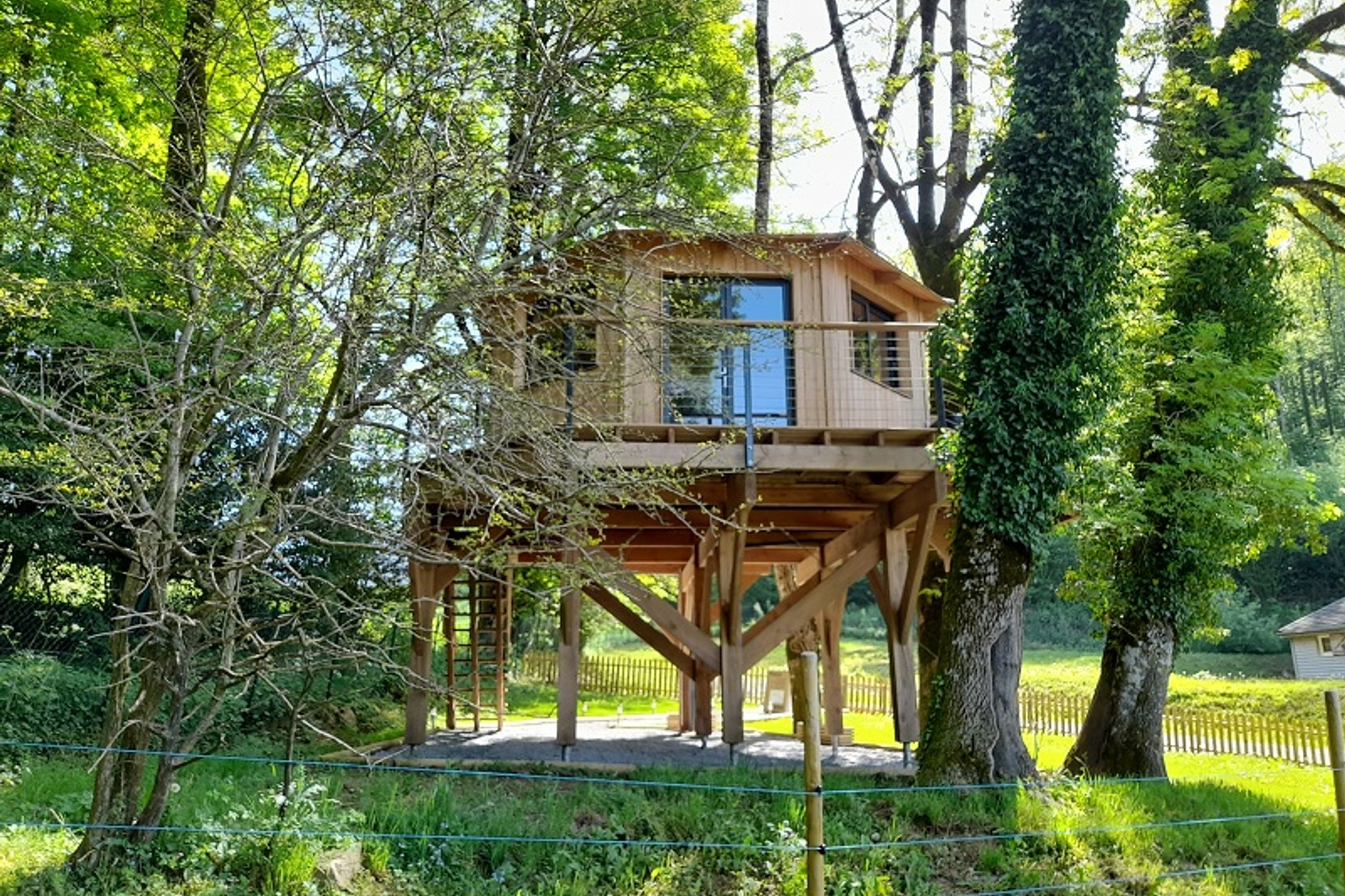 Hébergement UnicStay : La Cabane Aux Tourterelles à Lacaune