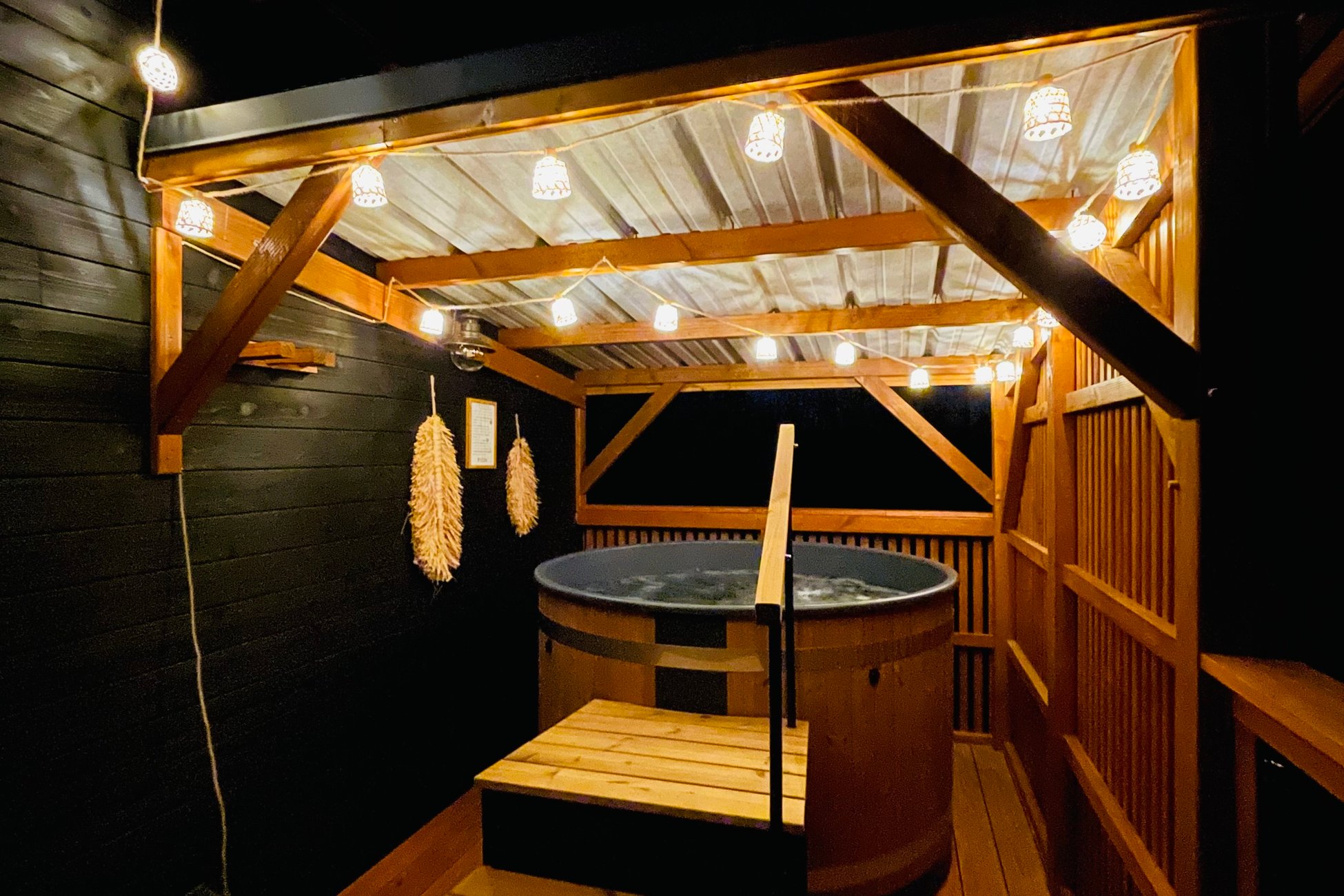 Hébergement UnicStay : La Cabane Feu de Forêt & spa privatif à Cardeilhac