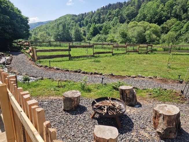 Hébergement AbracadaRoom : Les cabanes féeriques Family du Cheix - Image 4