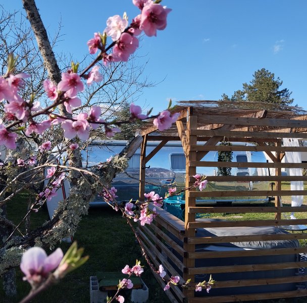 Domaine AbracadaRoom : VintageCAMP - Image 13