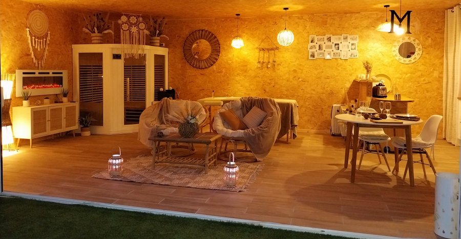 Hébergement AbracadaRoom : "M"ANON-Dôme Géodésique, piscine, spa et sauna. - Image 11