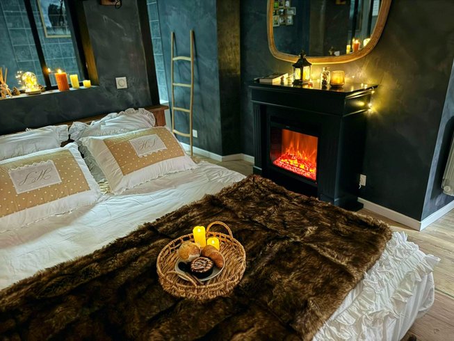 Hébergement AbracadaRoom : Chalet Romantique Spa & Ciné Privé / 10 min centre - Image 13