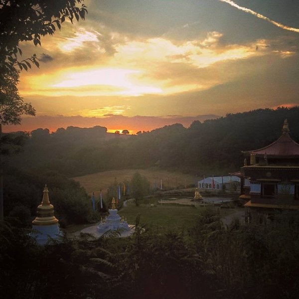 Domaine AbracadaRoom : Séjour Méditation à Lérab Ling - Image 7