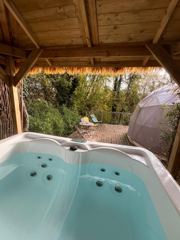 Dôme Guatape avec jacuzzi à Nanteuil Les Meaux (2)
