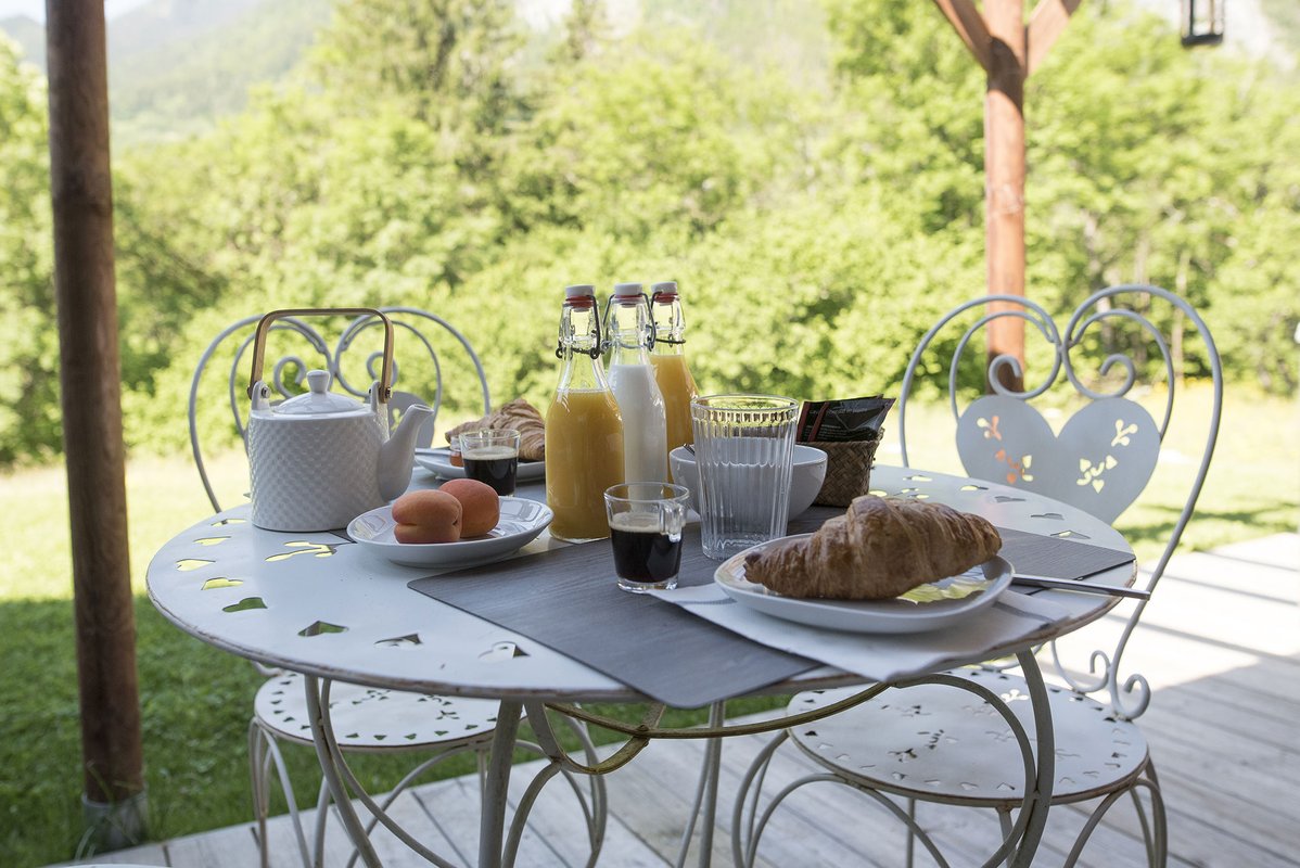 Cabane Le Saloon & Spa à Le Biot (24)