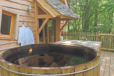 Cabane féérique  Spa - Cigogne noire à Vernois Les Vesvres (2)