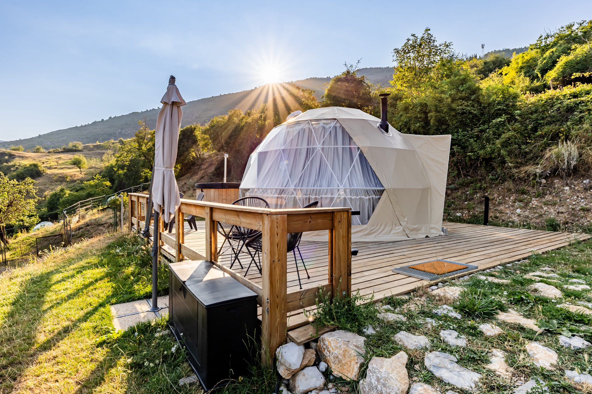 Hébergement UnicStay : Le Dôme de Jèpo et sa vue extraordinaire à Ilonse