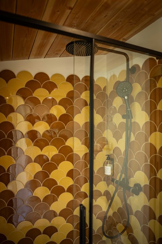 Becos : ecolodge de luxe en pleine nature avec vue et bain nordique à Massingy-Lès-Vitteaux (23)