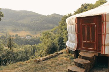 La Yourte avec vue imprenable à Seich (1)