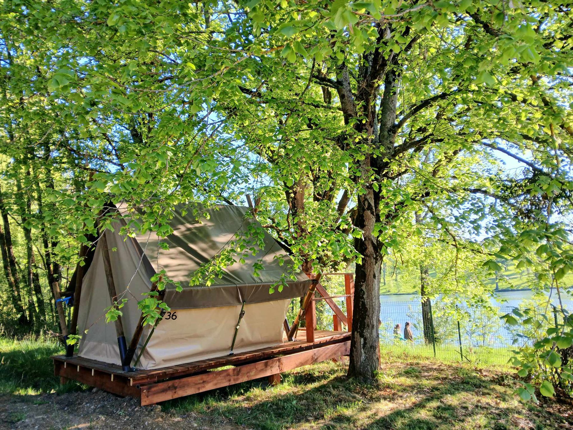 Pilotis du lac avec SPA privatif