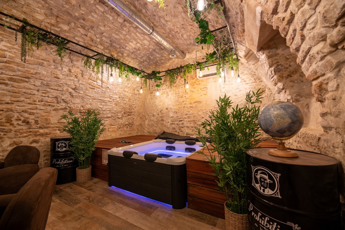 Prohibition - Love, Atypique room & Spa & Sauna à Issoudun (20)