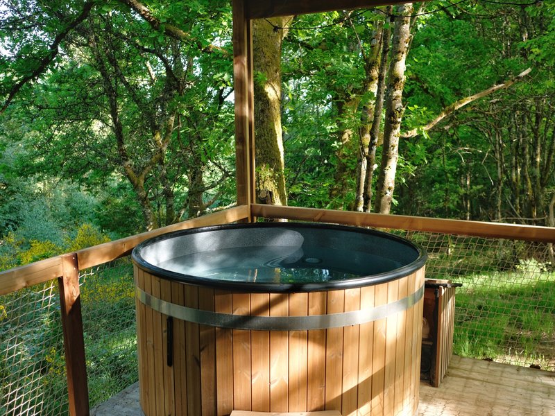 Hébergement AbracadaRoom : Nutchel Cabin pour 6 avec Bain Nordique - Image 4