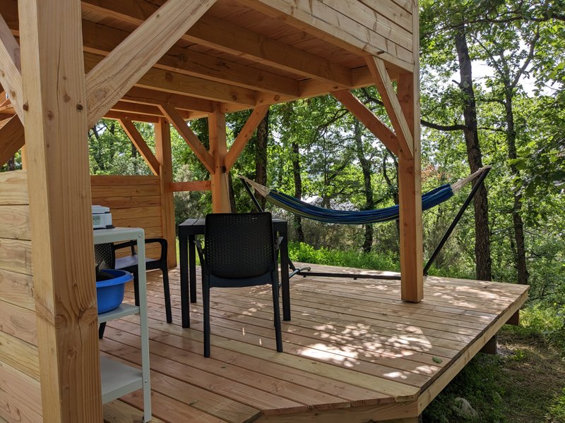 Hébergement AbracadaRoom : Cabane sur pilotis avec piscine et vue - Image 4