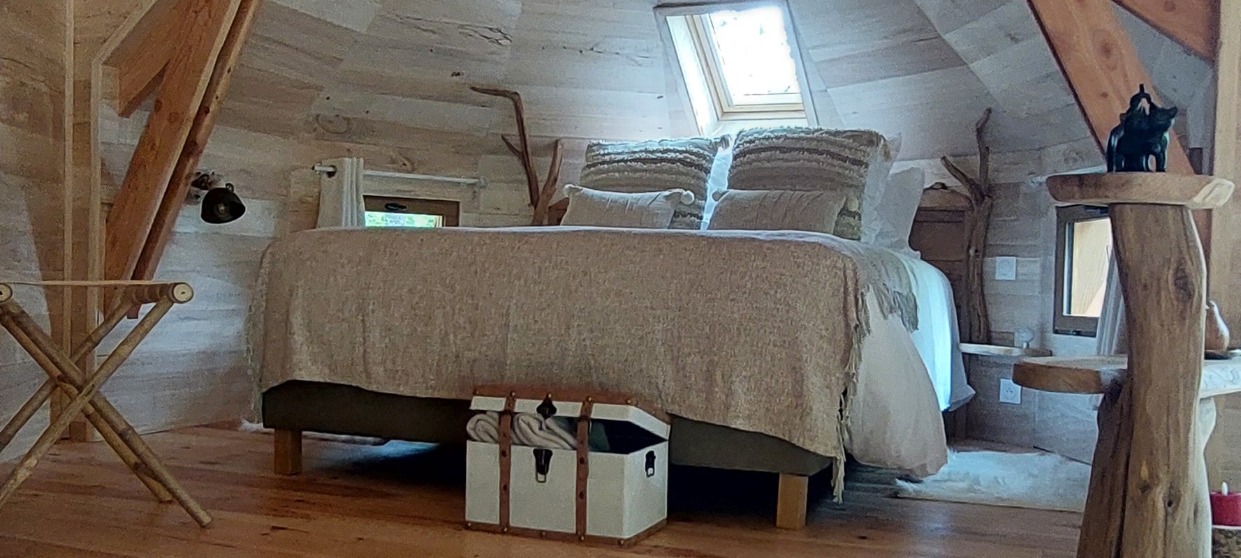 Cabane perchée GAIA & Spa à Sarrant (37)