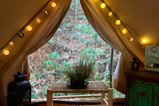 Tente et tente lodge Gard