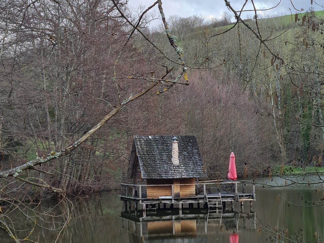 Cabane du Bout du Monde à Saint-Didier-Sur-Arroux (5)