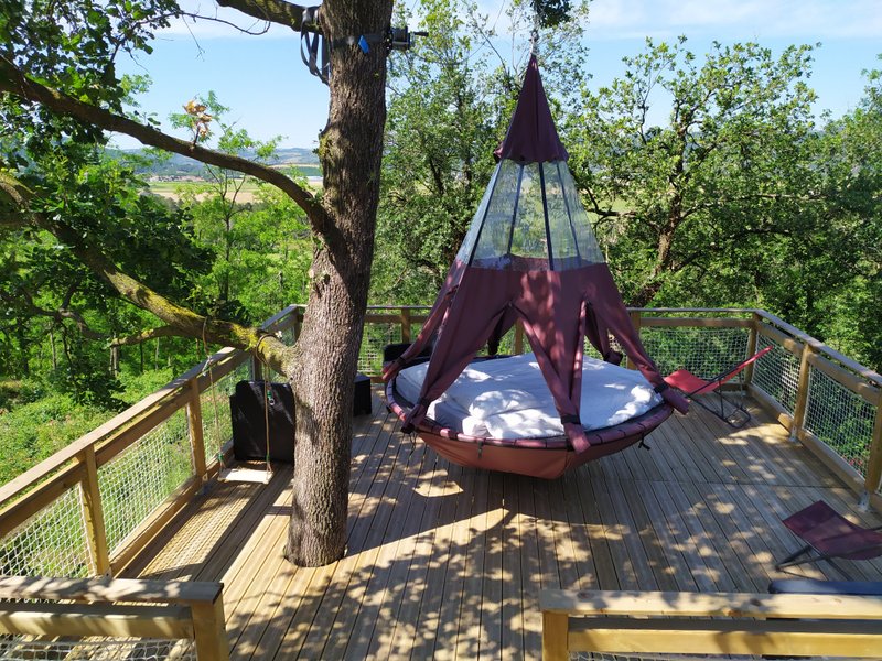 Hébergement AbracadaRoom : Tente Suspendue Rubis - Image 4