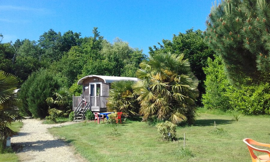 roulotte-launay blot-sejour en famille-bretagne-abracadaroom