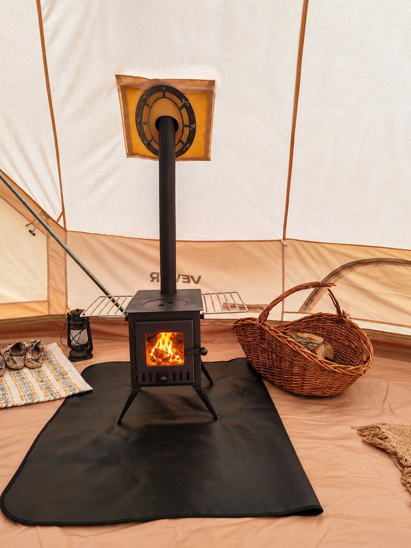 Le camps des tipis & spa à Les Cresnays (15)