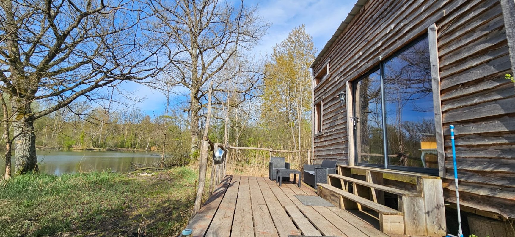 Proche provins tiny house au bord de l’eau · forêt à Soisy Bouy (2)