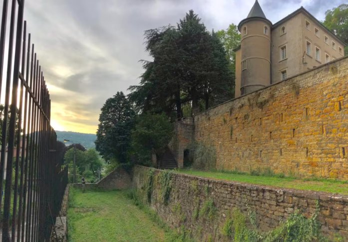 Domaine AbracadaRoom : Lyon Country Lodge - Image 9