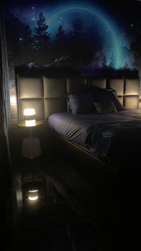 Hébergement AbracadaRoom : Dormez sous la Lune Bleue – Séjour magique & jeu immersif - Image 6