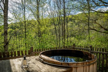 Cabane féérique  Spa - Cigogne noire à Vernois Les Vesvres (3)